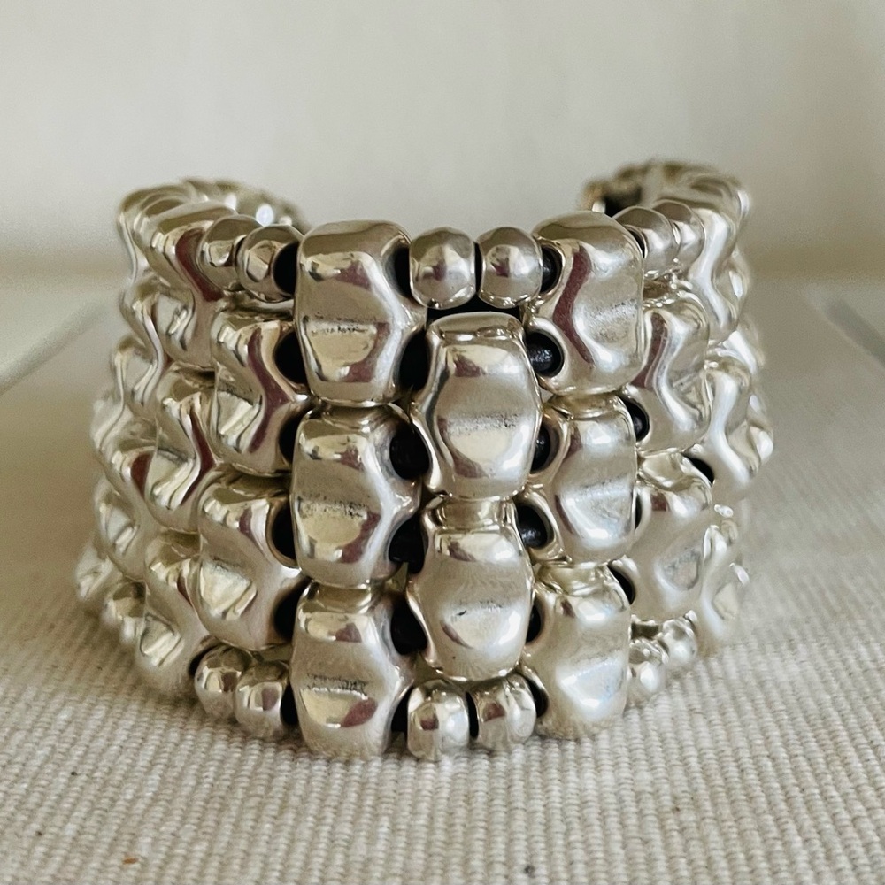 NWT UNO de 50 Silver Beaded Mara Bracelet - Picture 3 of 3